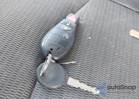 2010 Dodge Ram 1500 Slt/Sport/Trx z USA, uszkodzony, nr VIN 1D7RV1GT9AS219971